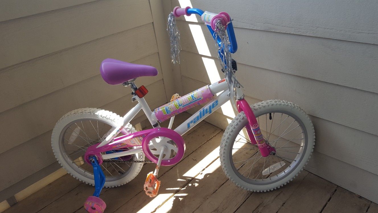 Girls 18 inch Rallye Troublemaker Bike $30 or best offer.