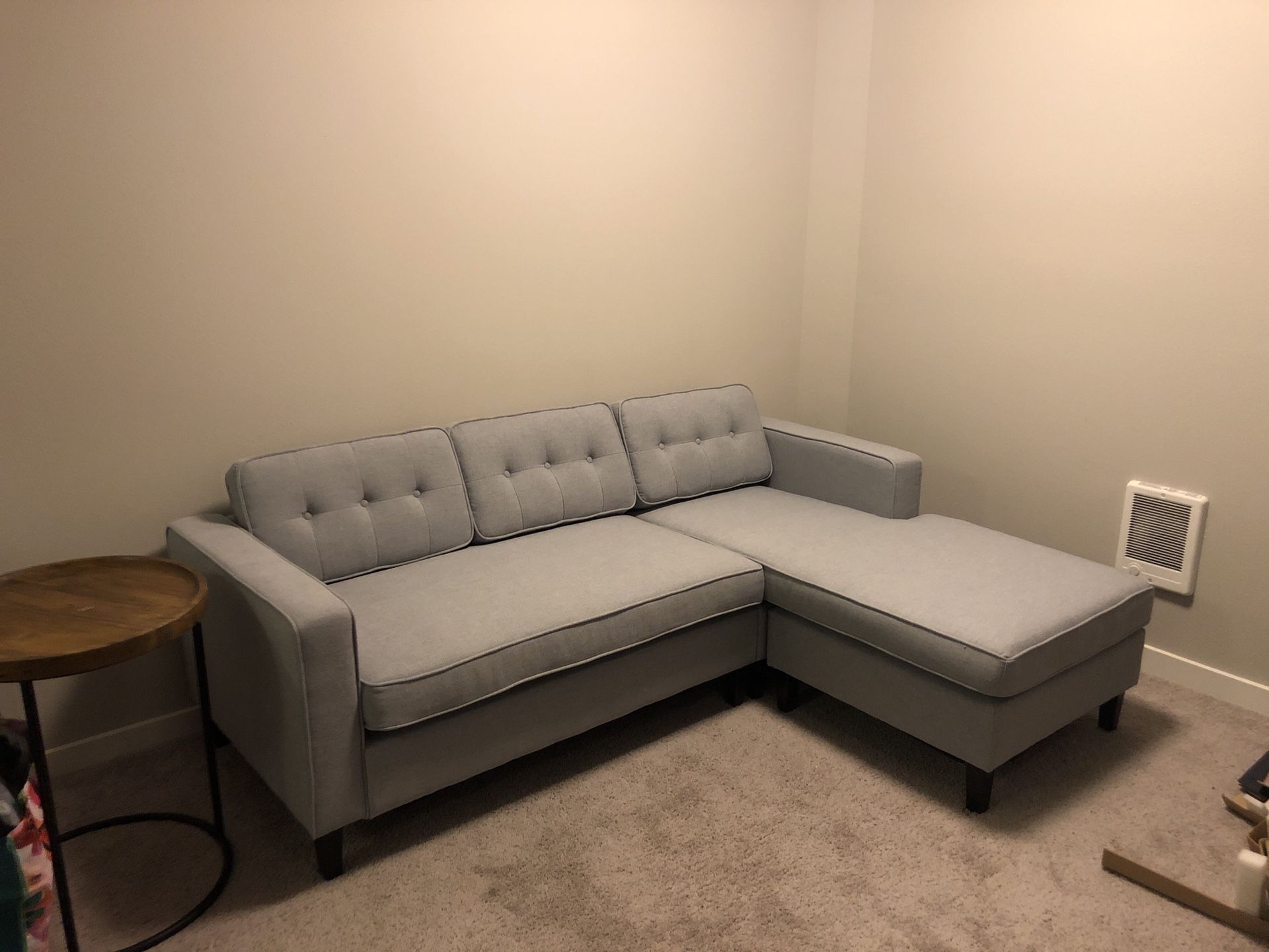 Modern 2 piece sectional sofa w/ chase