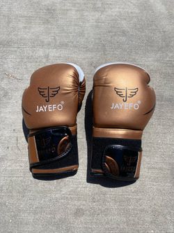 BOXING GLOVES