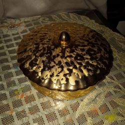 22 Karat Gold Marked Jewelry Ceramic Dish