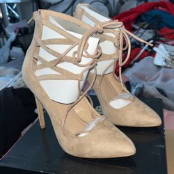 New beige pumps. Size 8, For $12.00