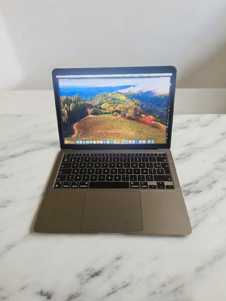 MacBook Air 13 Inch M1
