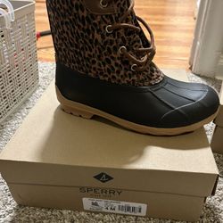 Brand New Kids Cheetah Sperry Boots Size 4 And 5