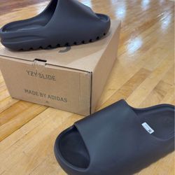 Yeezy Slide Size 10 