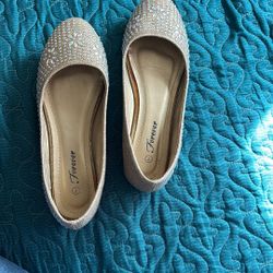 Beautiful Sparkly  Flats 