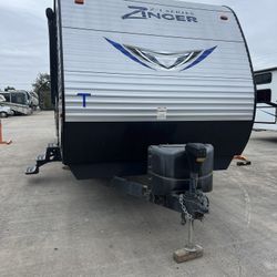 Zinger 32 Ft Bunk House