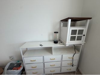 A nice white dresser & end table