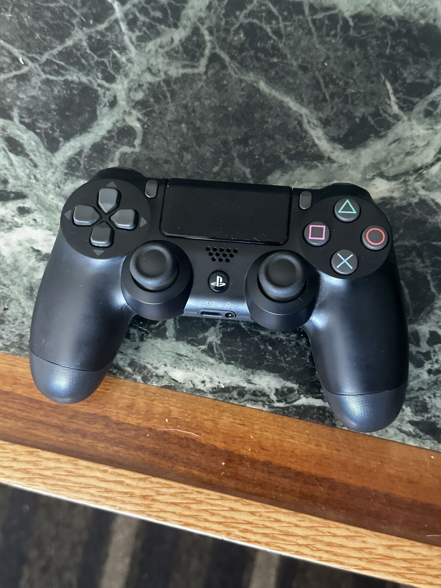 PlayStation 4. Dualshock4 Controller