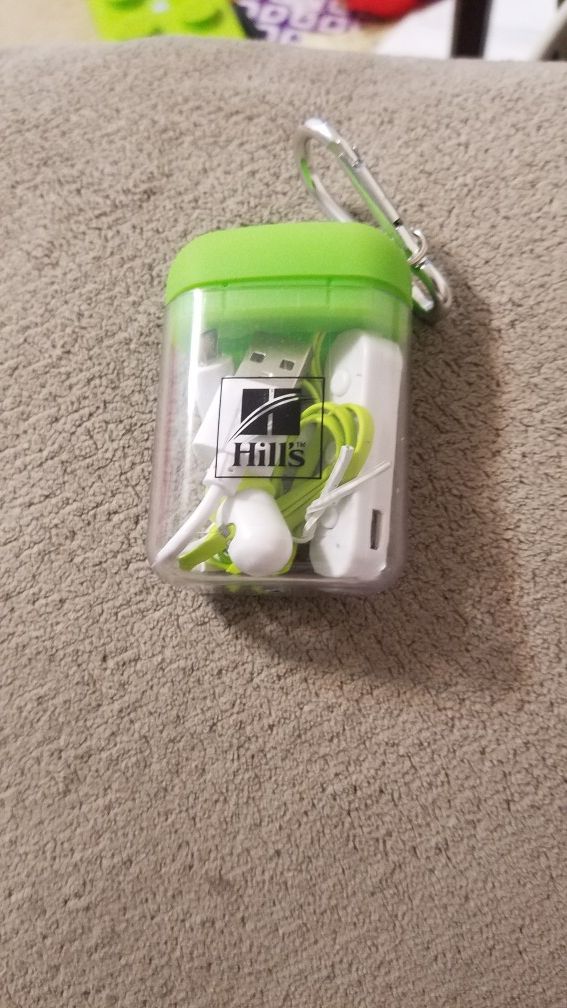 BRAND NEW, NEVER BEEN USED Hill's Bluetooth, earbuds and charger cable.