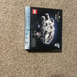 Millennium Falcon 