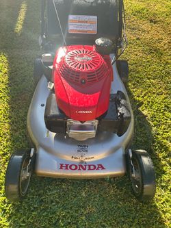 HARD TO FIND: Honda GVC 160 self-propelled lawn mower