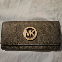 Michael Kors wallet