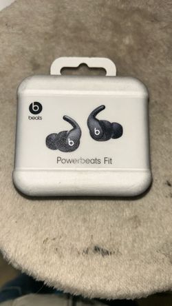 Powerbeats Fit