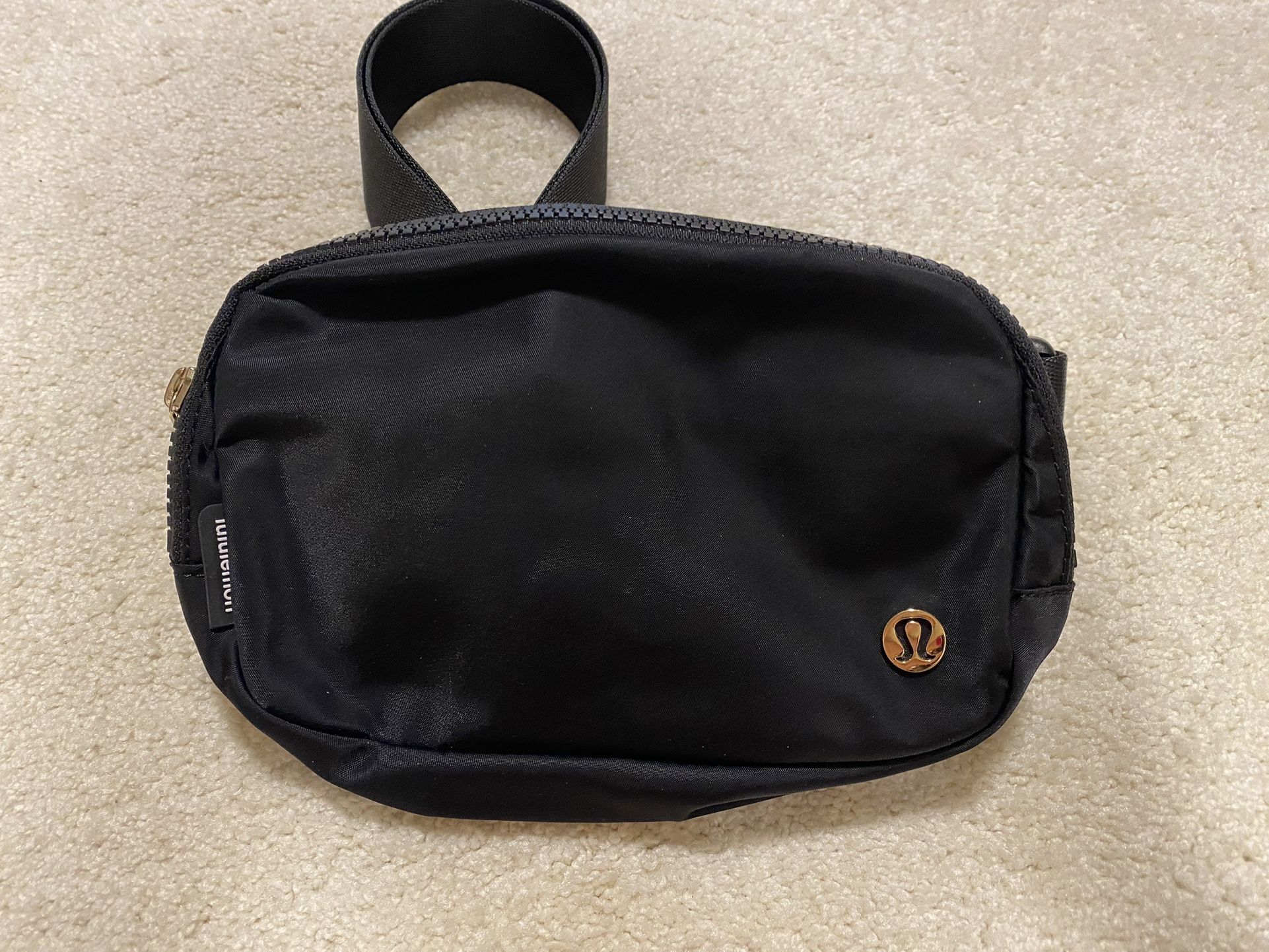 Lululemon Everywhere Belt Bag 1L Black With Gold Hardware Like New
