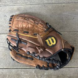 Wilson A440 Fastpitch Leather Glove 11” LHT Left Hand Throw Monster Web Youth