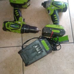 Greenworks Drill Set Plus Charger 