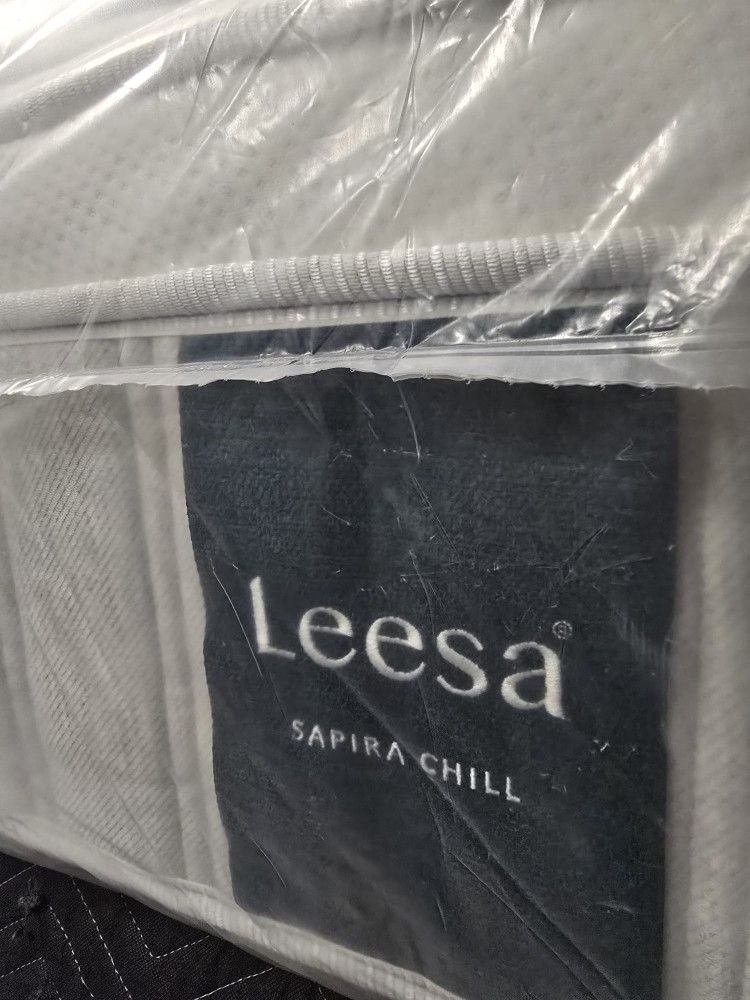 Leesa Natural Hybrid King Size $999