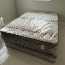 Queen Size Pillowtop Mattress 