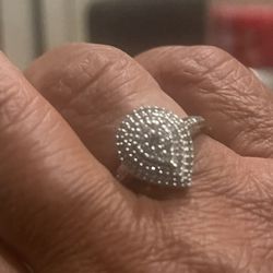Pear Shaped Authentic Diamond Ringo