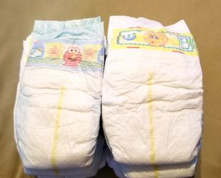 PAMPERS Sz 2 (14) Diapers