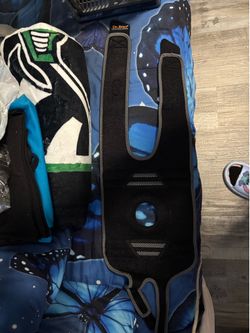 Knee brace