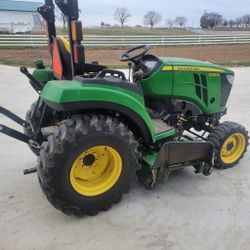 2022 John Deere 2032R