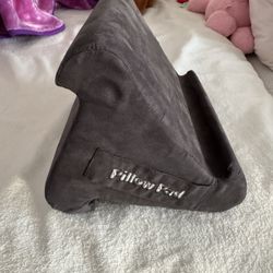 Pillow Pad Multi Angle Cushioned Tablet and iPad Stand. 