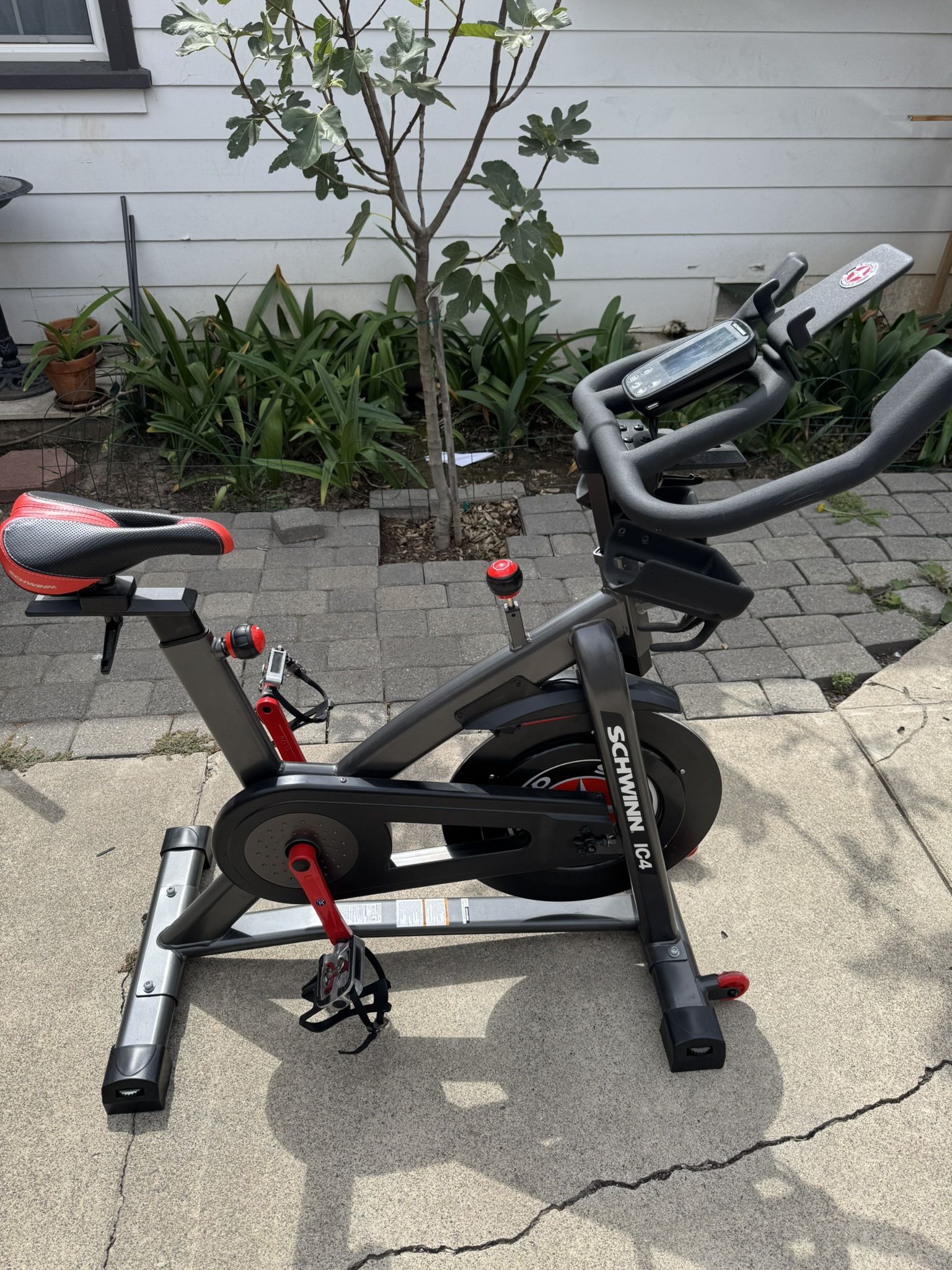Schwinn IC4 Indoor Cycling Bike