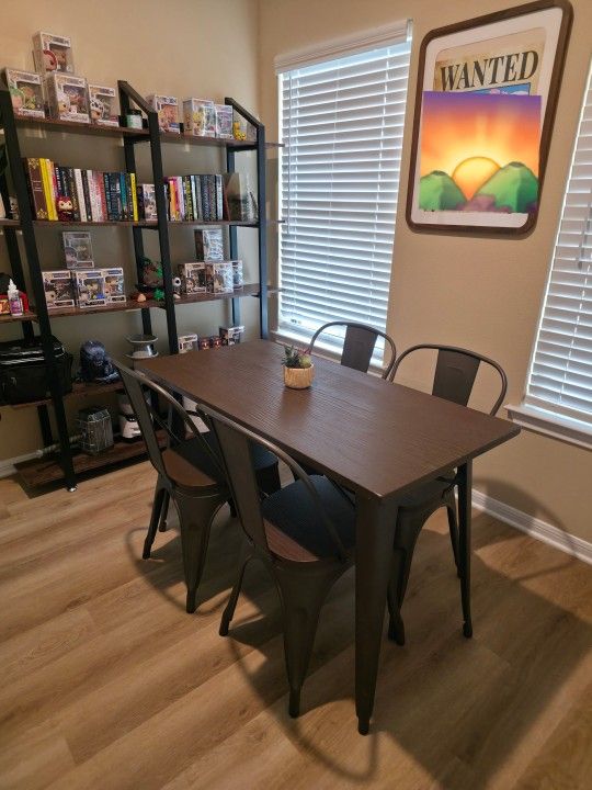 Dining Table With Chairs 