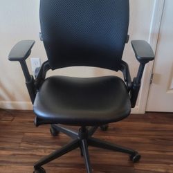 Steelcase Leap V2 Office Desk Gaming Chairs 