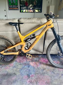 Canyon Torque frame & Rockshox Vivid Shock set XL