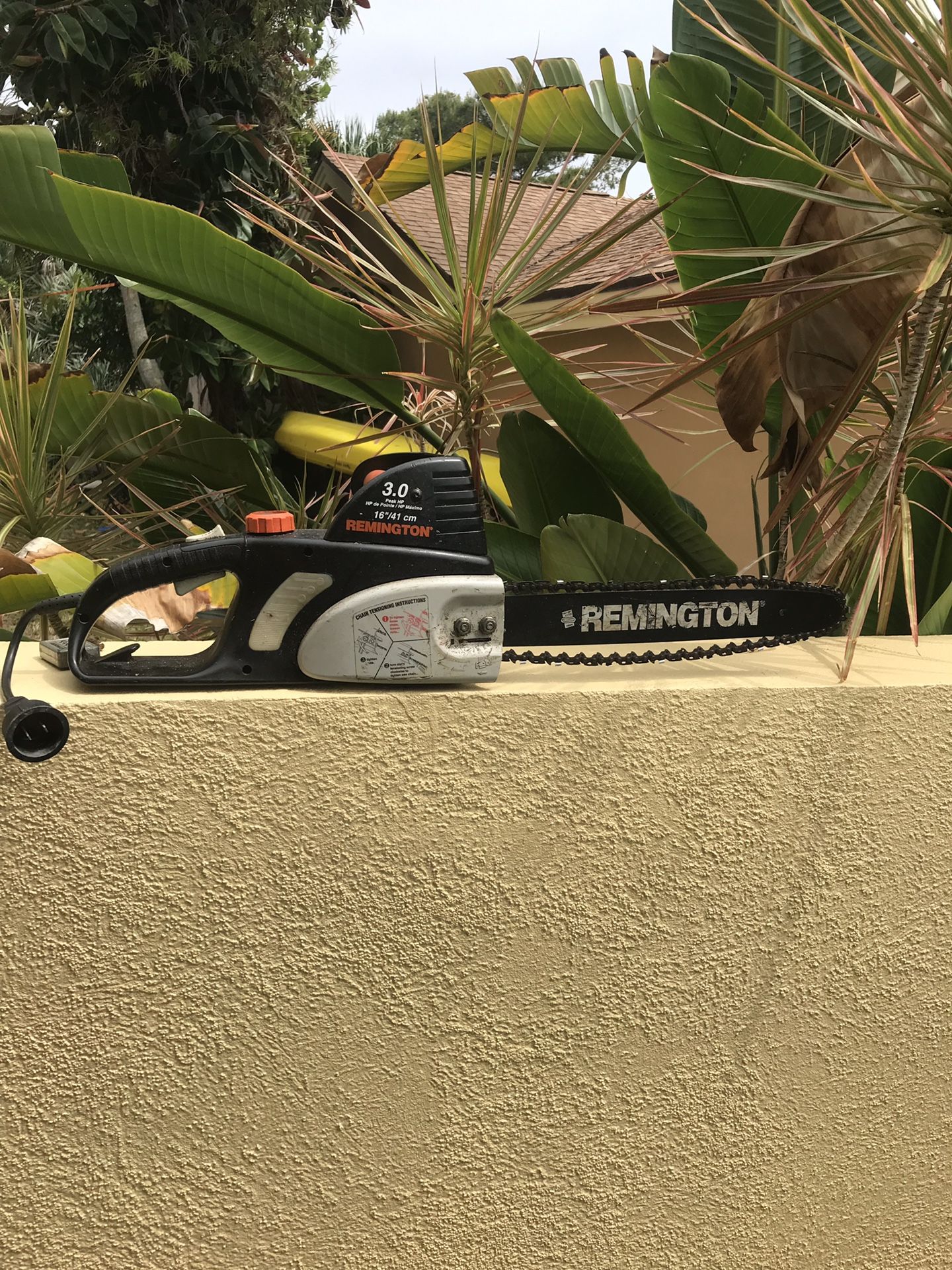 Remington Electric Chainsaw