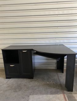 Computer Desk With Cabinet Space