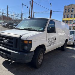 2011 Ford E-250 Run’s great Must sell today