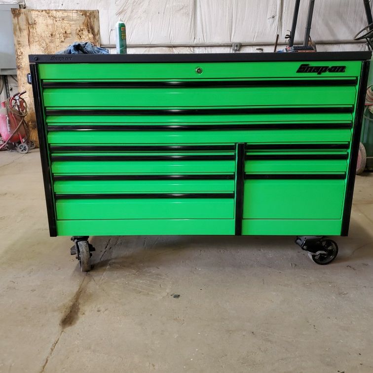 68" Snap On Tool Box, Led Drawer Light With Powertop