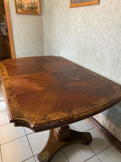 Solid wood table for refurbishing
