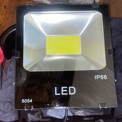 Outdoor LED floodlight