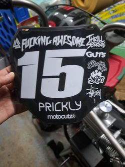 Odi plate with decal