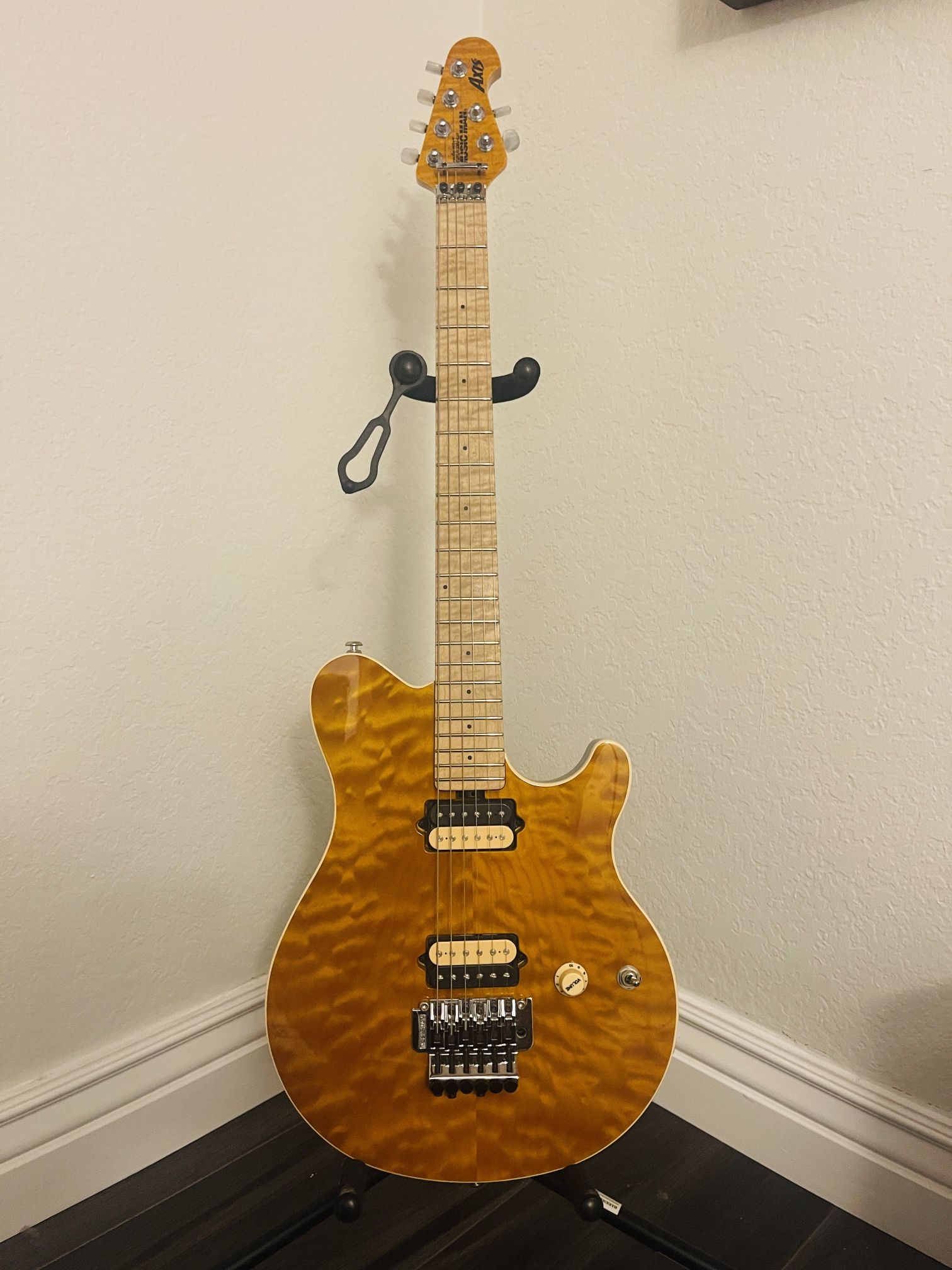 Ernie Ball Music Man Axis Guitar