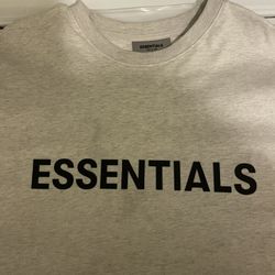 Essential Men’s Tee Shirt Size L