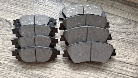 Ceramic Brake Pads Front + Rear (D1879 & D2076) for RAV4 / Camry / Lexus – New Set of 8