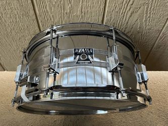 Vintage Tama 80’s 6.5x14” chrome steel snare drum!  Cymbal