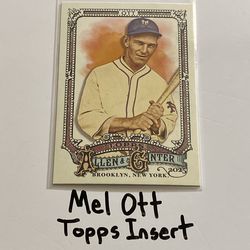 Mel Ott New York Giants Hall of Fame Outfielder Topps Short Print Insert Card. SP317.