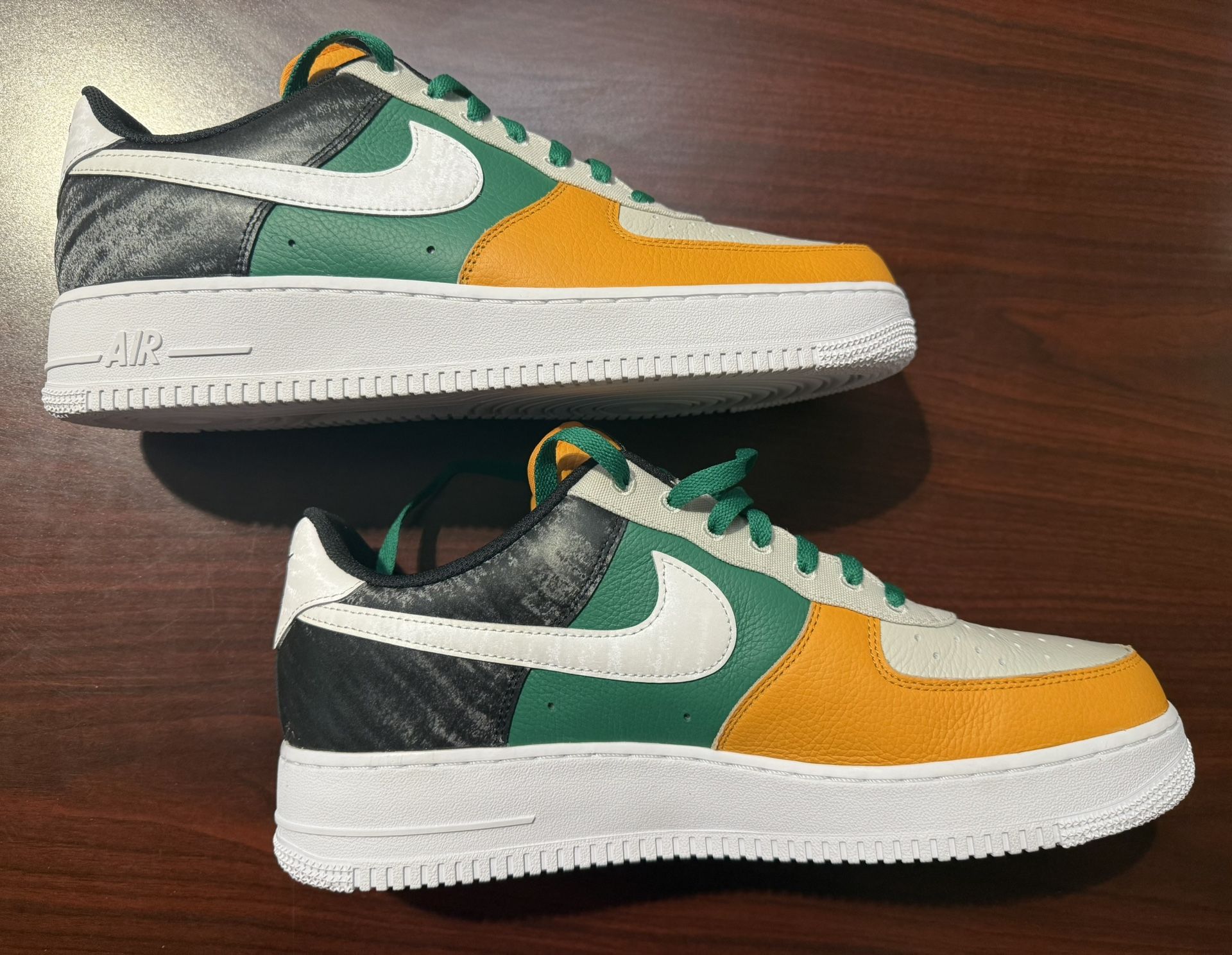 Nike Air Shoes Size 12