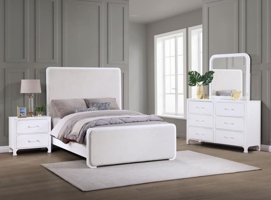 Four Piece Queen Bedroom Set Queen Bed Frame Dresser Mirror And Nightstand On Sale Now Don't Miss