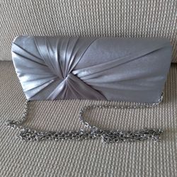 CHARMING CHARLIE CLUTCH/CHAIN SHOULDER BAG