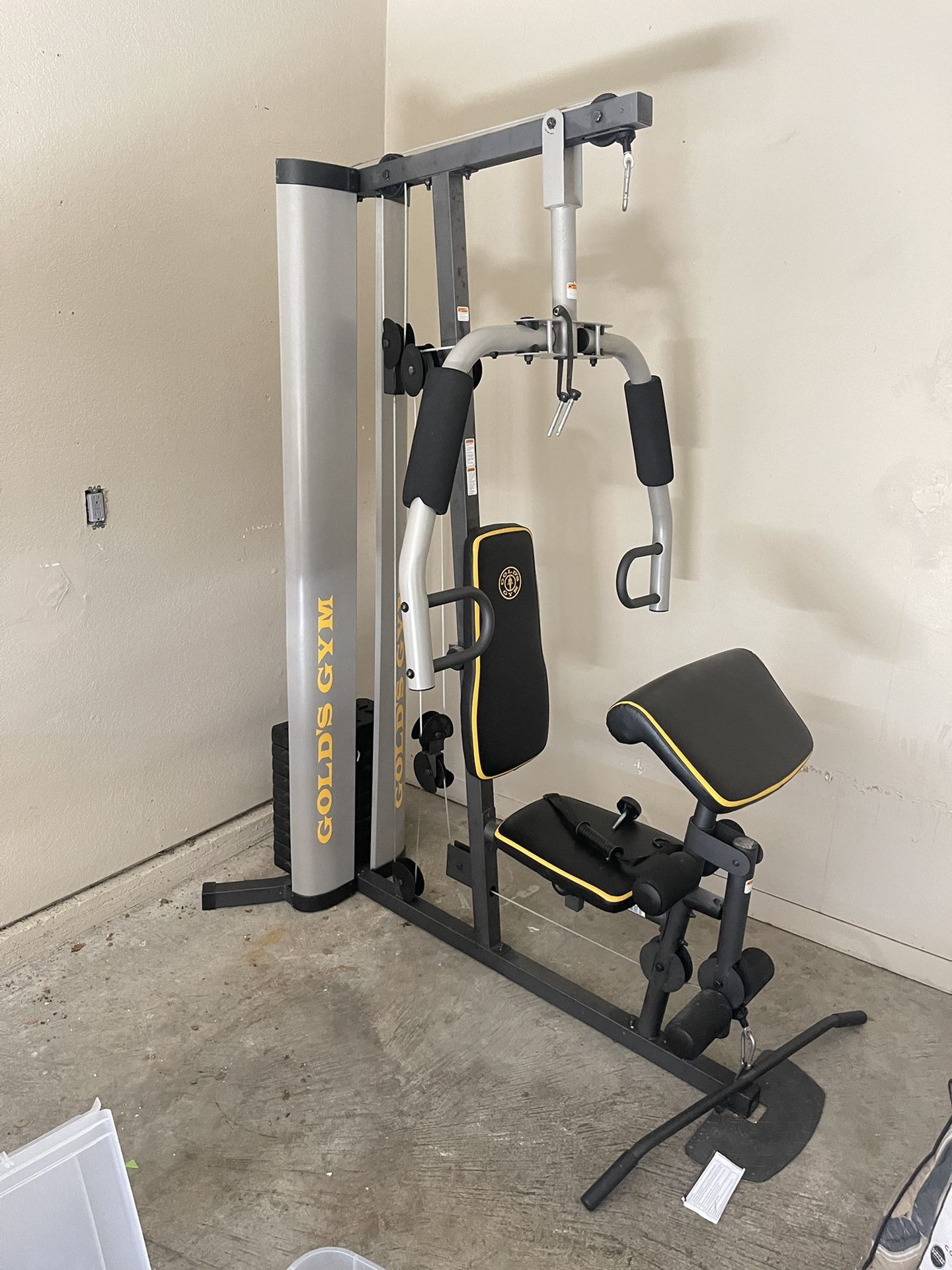 Multifunctional Home Gym Gold s Gym for Sale in Mesquite TX OfferUp