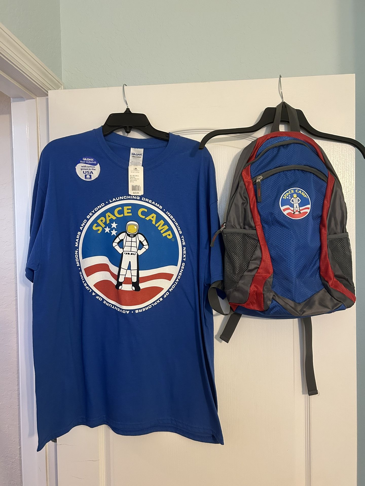New Space Camp Men’s XL T-shirt and Backpack