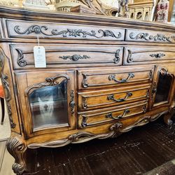 AICO By Michael Amini TRESOR Sideboard - GA