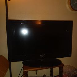32-inch Samsung TV